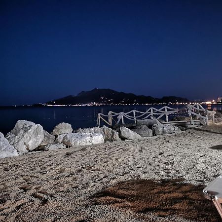 Point Ephemere Beachfront Apartments Zákinthosz Kültér fotó