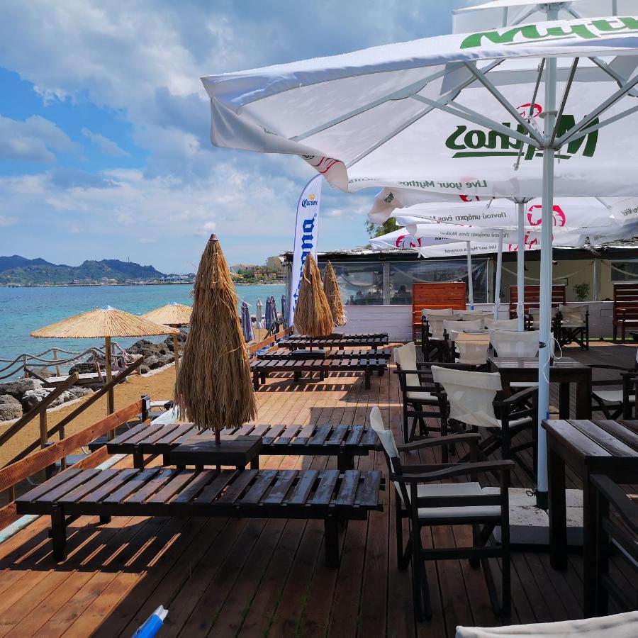 Point Ephemere Beachfront Apartments Zákinthosz Kültér fotó